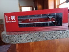 RIVAROSSI-HO-DIESEL LOCO-DCC SOUND-HR2616-C.B.& Q-#563-GE U28C