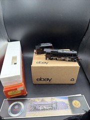 MIB Hornby OO Scale R.320 LMS Class 5 Locomotive Black Livery #5138