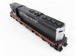 HO Scale Athearn 3807 SP Southern Pacific “Black Widow” EMD SD9 Diesel #5459