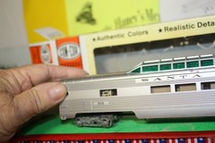 NIB HO * Con-Cor 2 Piece Santa Fe Passenger Car & Baggage Car Set