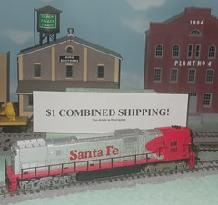 HO SCALE POWERED ALCO 630 DIESEL LOCOMOTIVE;SANTA FE Hu0715-4