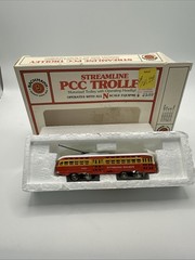 NEW W/box Bachmann N Scale PCC Trolley Pacific Electric Motorized #51-629 C3