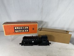 Very Nice Lionel Original Postwar BOXED #623 Santa Fe Diesel Switcher in Black