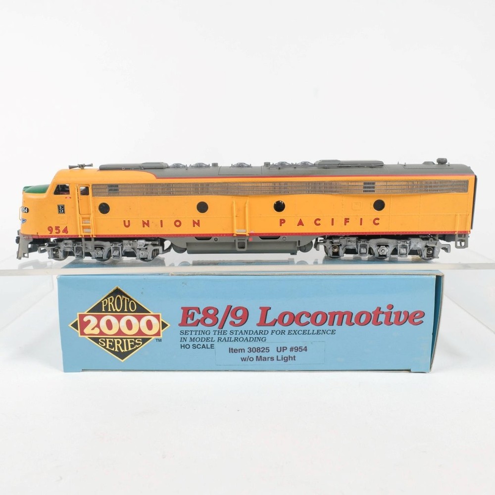 Proto 2000 HO Scale Union Pacific UP #954 E8/9 Diesel Locomotive DC 30825