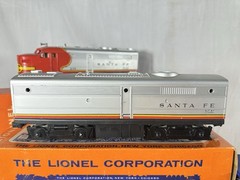 Beautiful Lionel Original Postwar BOXED Santa Fe Sears Promotional Set #9673!