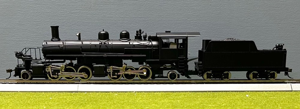 Mantua 345004 HO Scale 2-6-6-2 Articulated w/ Tender Flywheel Drive Undecorated