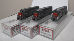 Atlas N scale GP-30 Cotton Belt and Southern Pacific (3 locos)