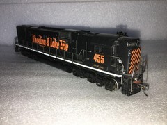 HO TYCO Custom painted Wheeling & Lake Erie C630 Shell, Bachmann Chassis