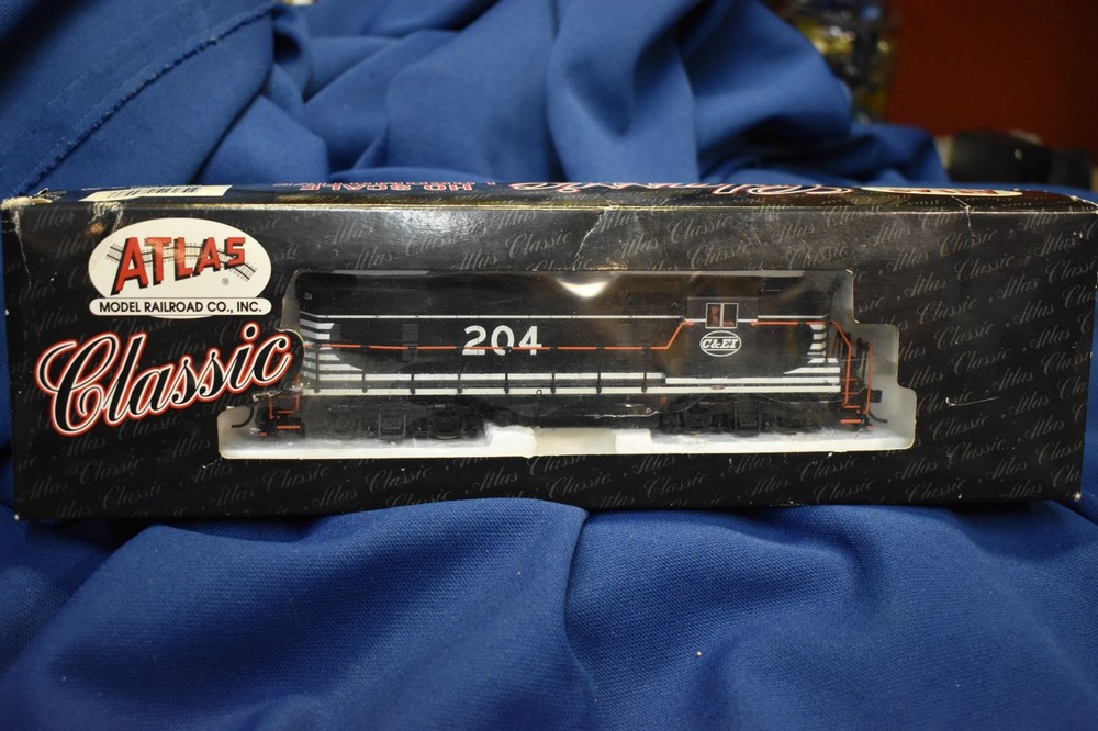 HO Atlas Classic 8447 Chicago & Eastern Illinois GP7 Diesel Locomotive C&EI #204