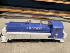 LIONEL UNION RR HOT METAL NW2 DIESEL LOCOMOTIVE ENGINE #2322061