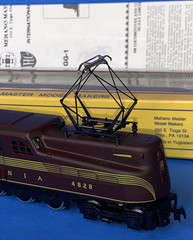Mehano Pennsylvania Engine #4828 GG-1, In box, Nice condition Brown