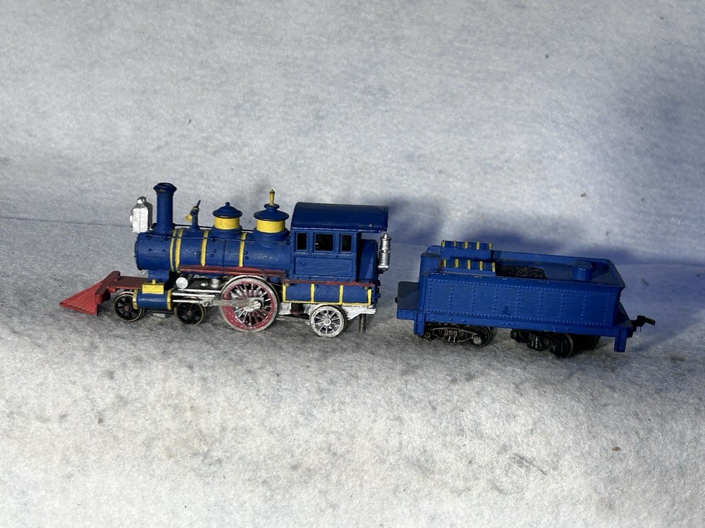 Extremely Rare New One Model 4-2-2 HO Steam Locomotive (Ex-Box)
