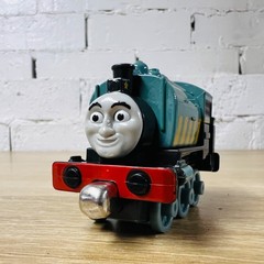 Porter – Thomas the Tank & Friends Take N Play Along Diecast Metal Push Trains