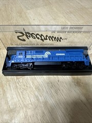 SPECTRUM DASH 8 CONRAIL #6032 MICRO-TRAINS COUPLERS, DCC FRIENDLY. N SCALE