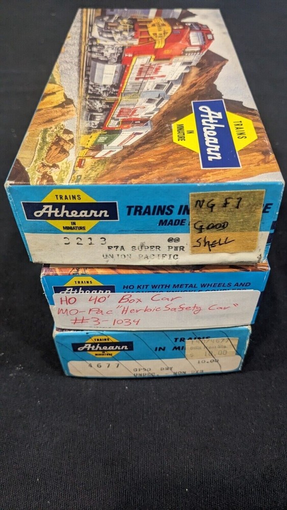 Athearn HO Union Pacific F7A Super, Mo-Pac HERBIE Safety car, & GP50 Diesel Loco