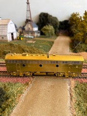 HO Overland Brass Great Northern “F7B 300-Series”. OMI-6452. Unpainted. IOB.