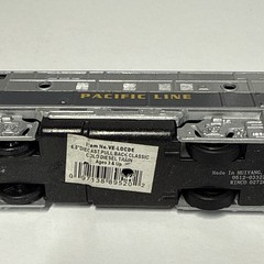 Pair Of Pull Back Plastic Diecast Train Diesel Engines Toys 6.5 Inch Length
