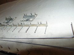 LIONEL 2321 – 2331 FM HANDRAIL SET – USED REPRODUCTION SET WITH 1 POST LOOSE