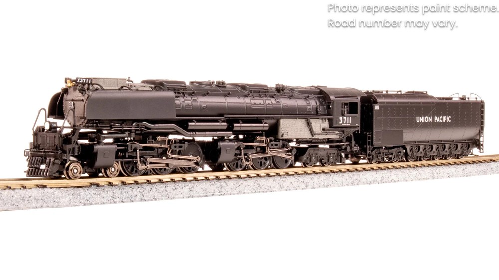 N-SCALE Broadway 6983 UP Challenger 4-6-6-4, #3714, Black & Graphite, Oil Tender