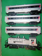 LIONEL 500 NJ TRANSIT NW2 SWITCHER & CARS