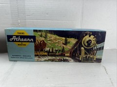 Athearn PA-1 DUMMY Union Pacific #605 Diesel Locomotive Engine For Train Set