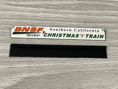 Custom HO Scale 3D Printed Part Locomotive Banner for Handrails – BNSF Christmas