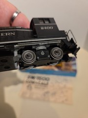 Athearn HO Southern #2400 SW-1500 Diesel Engine DC/ Alaska Railroad Caboose