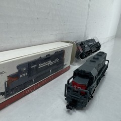 High Speed DUMMY GP38 Southern Pacific Diesel Locomotive Engine For Train Set