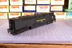 down 3 axles 14.0oz Pennsylvania PRR 1473 FP45 Motor Works, needs TLC /RCT
