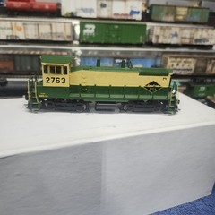 Overland Models OMI Brass EMD SW-1500 Diesel Locomotive Reading Lines #2763 Ajin