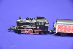 Marklin Mini #89 008 DB Class 89 locomotive Z scale & 4 More Cars
