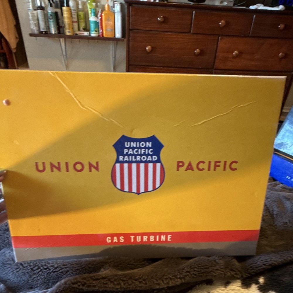 Athearn HO Union Pacific Veranda Gas Turbine Diesel Locomotive Set 2 Analog
