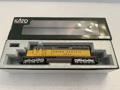 Kato HO 37-01E EMD SD40 Union Pacific Locomotive #3024