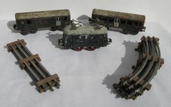 OLD RARE HAG SWISS TRAIN SET “O” ESCALE, 1946 LOCO, RUN IN ONE SENT, SEE VIDEO