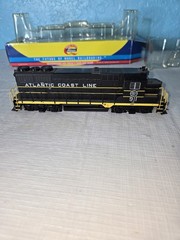 Athearn Ho 91703, Gp-35 locomotive, Atlantic Coast Line 911