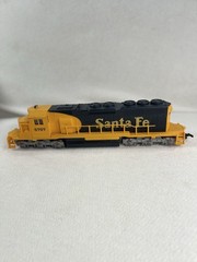 Vtg Mehano HO Scale Train Santa Fe SD40 Diesel Locomotive Yellow & Black