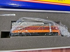 HO Scale ATHEARN GENESIS G3200 F-9A/F-9B SET Milwaukee DC NEW IN BOX
