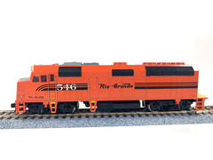 Bachmann Spectrum HO 87001 F40 PH Rio Grande Diesel #546- Custom Paint- DCC