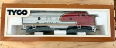 Vintage TYCO HO Scale Santa Fe F7 Diesel Locomotive #4015w/ Original Box