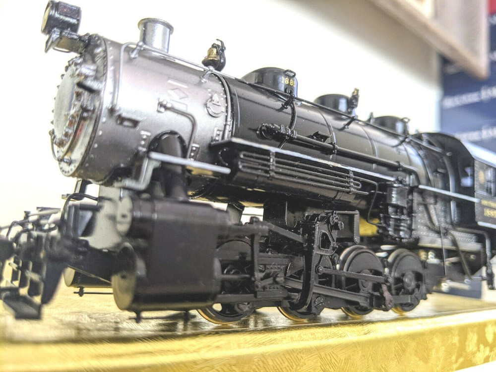 **PRO-PAINTED *ORIENTAL LIMITED BRASS USRA 0-8-0 STEAM HO *CAN MOTOR *RUNS GOOD!