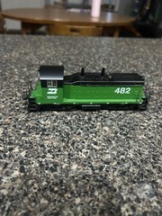Kato emd nw2 phase2 ho switcher