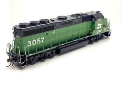 Rapido HO EMD GP38 Burlington Northern BN #2185 DC LED 38032