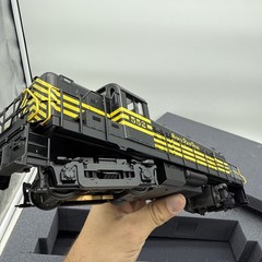 Weaver O scale RS-3 Diesel Locomotive #552 Nickel Plate Road