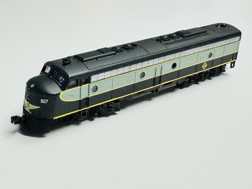N Scale Erie E8/E9 #827 Locomotive Tested Works Maintenance Needed