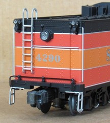 Lionel 2231210 Southern Pacific Daylight AC-12 Cab Forward 4-8-8-2 Steam Engine