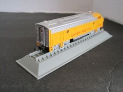 Del Prado USA Union Pacific FP 7 Locomotive Train Model1:160 Scale