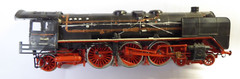 Revell H0 from Kit Steam Locomotive Altbau Br 01 005 Dr EP 3 Museum Dummy O.