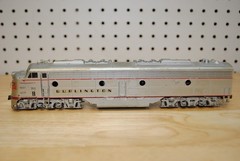 Proto 2000 CB&Q Burlington #9987 E8 Diesel Locomotive HO
