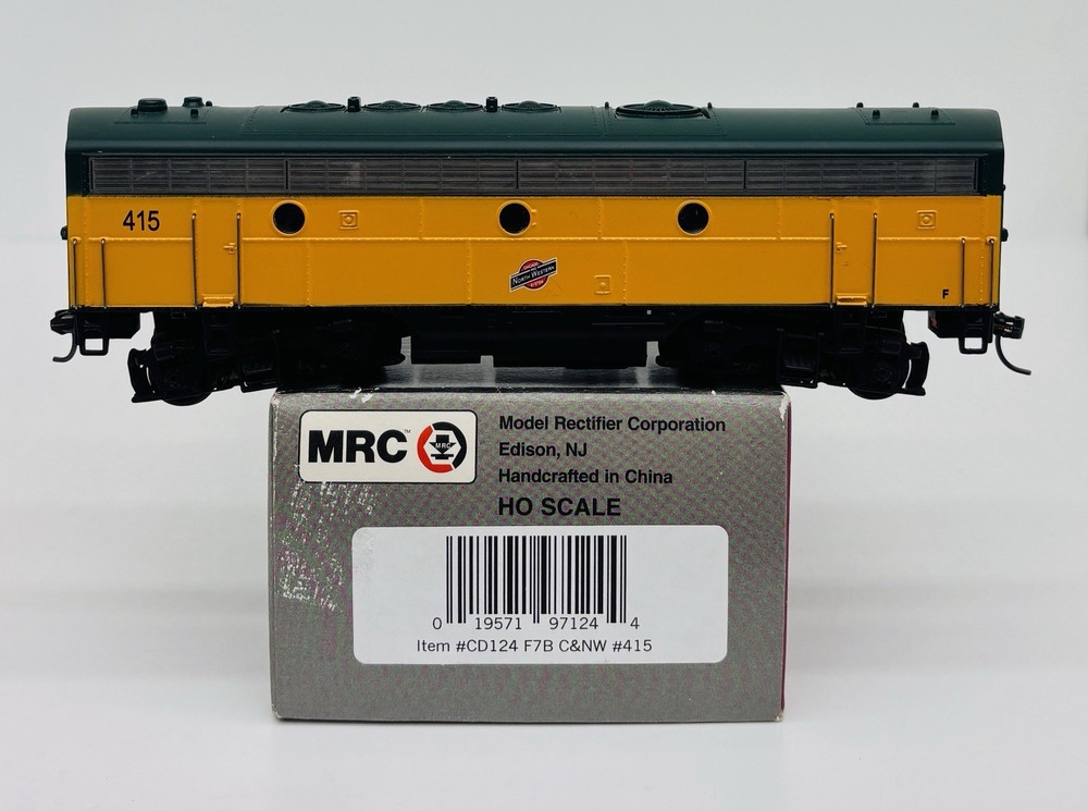 MRC Platinum HO C&NW Chicago & North Western F7B Powered Diesel #415 CD124