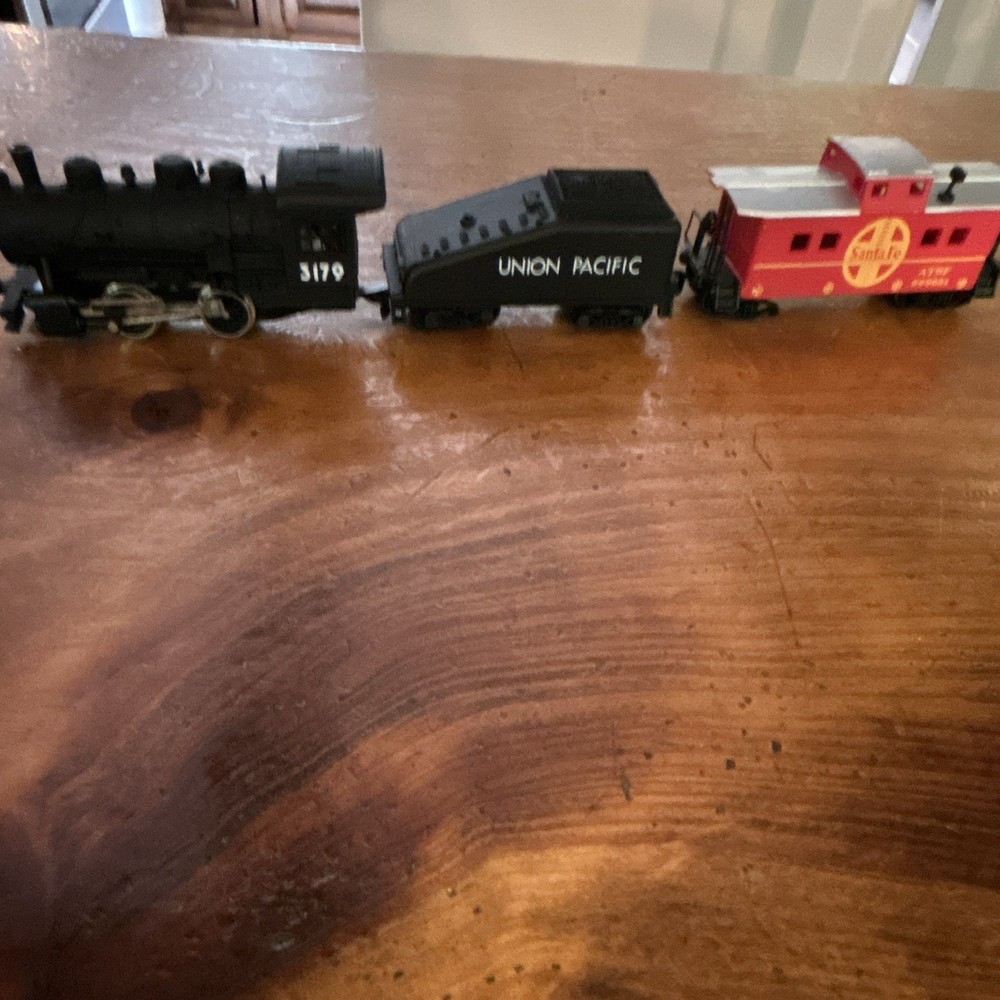HO 0-4-0 Steam Locomotive 3179 w/ Union Pacific Tender Santa Fe Replica